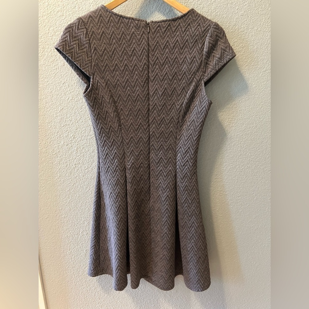 Alya dress size small - Picture 2 of 5